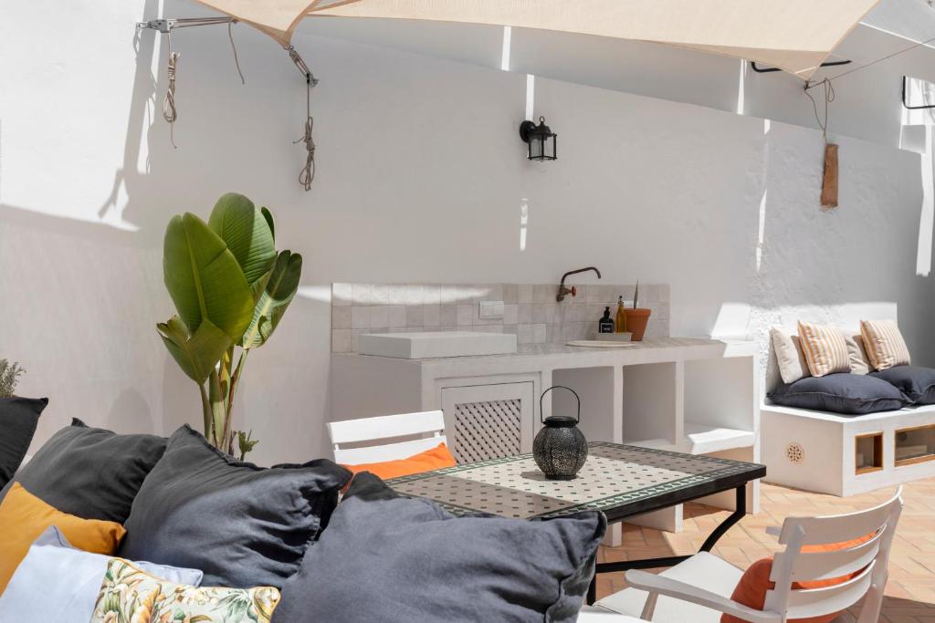 Część wypoczynkowa w obiekcie La AMARA Maha - en el casco antiguo de Frigiliana