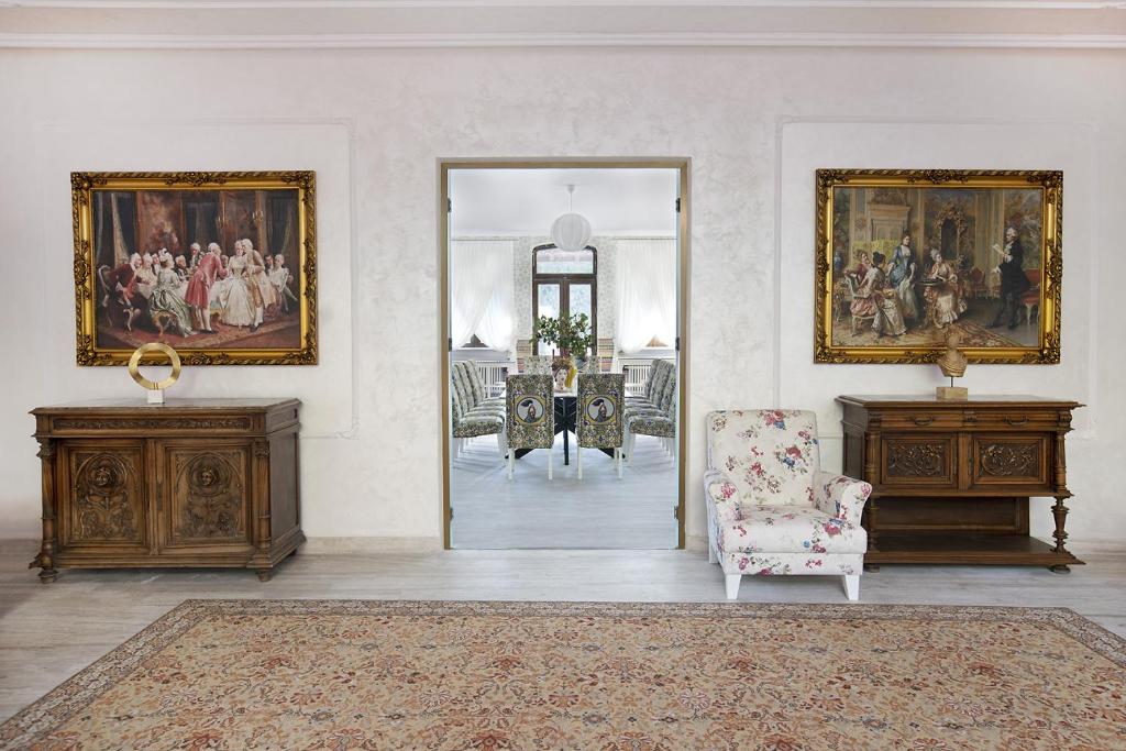 Posezení v ubytování Hotel Caraiman