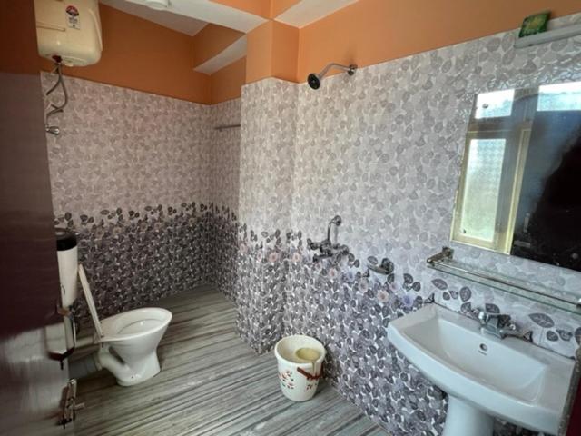Khandroling Hotel - Housity