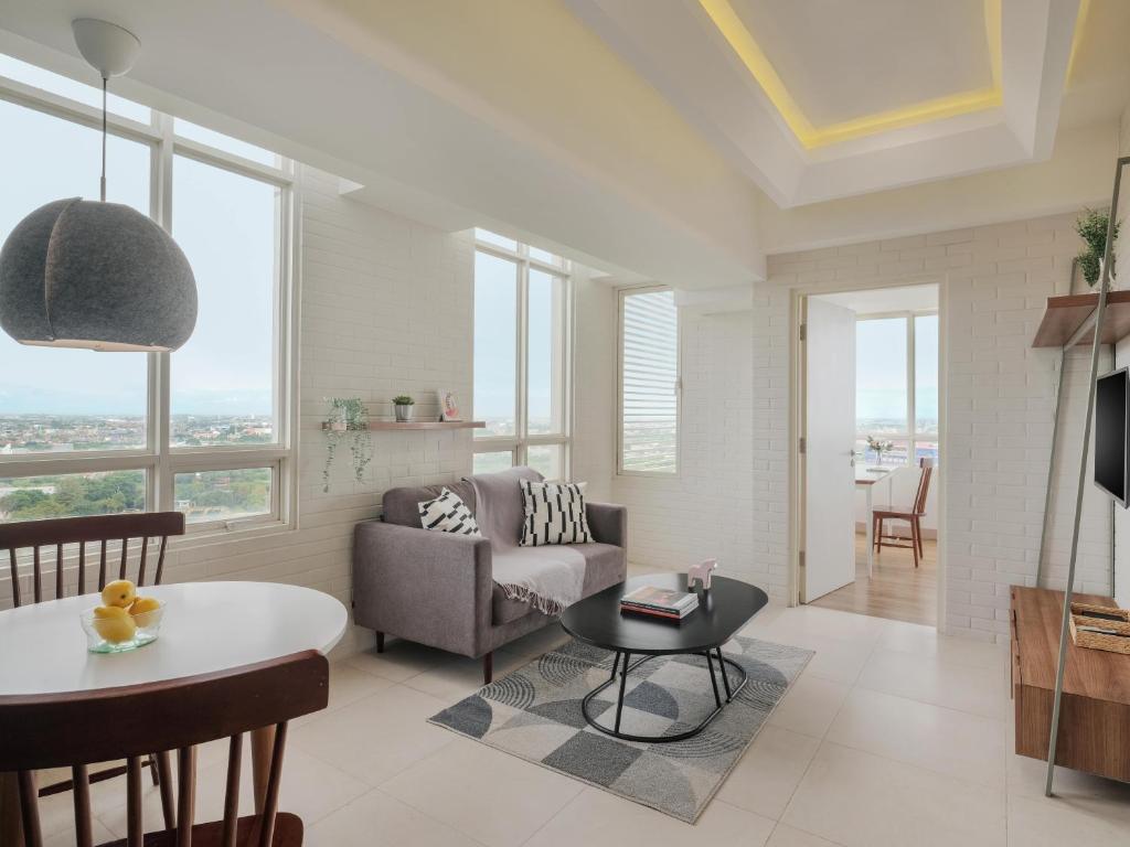 Posezení v ubytování Fika Rooms Tangerang By Skandinavia