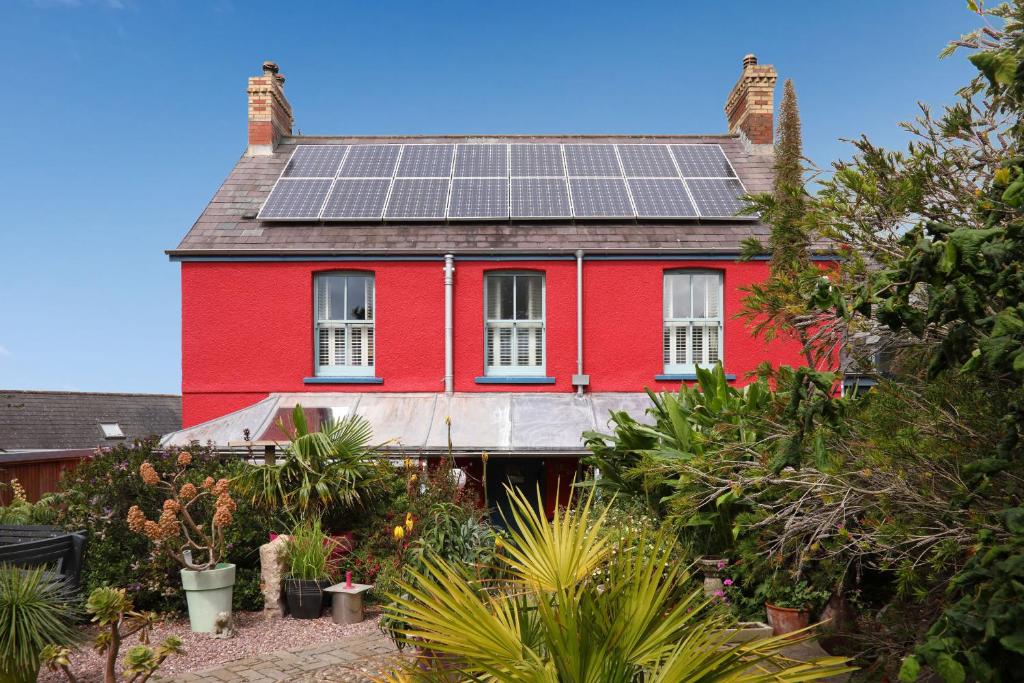 Western House in Llangennith, Glamorgan, Wales