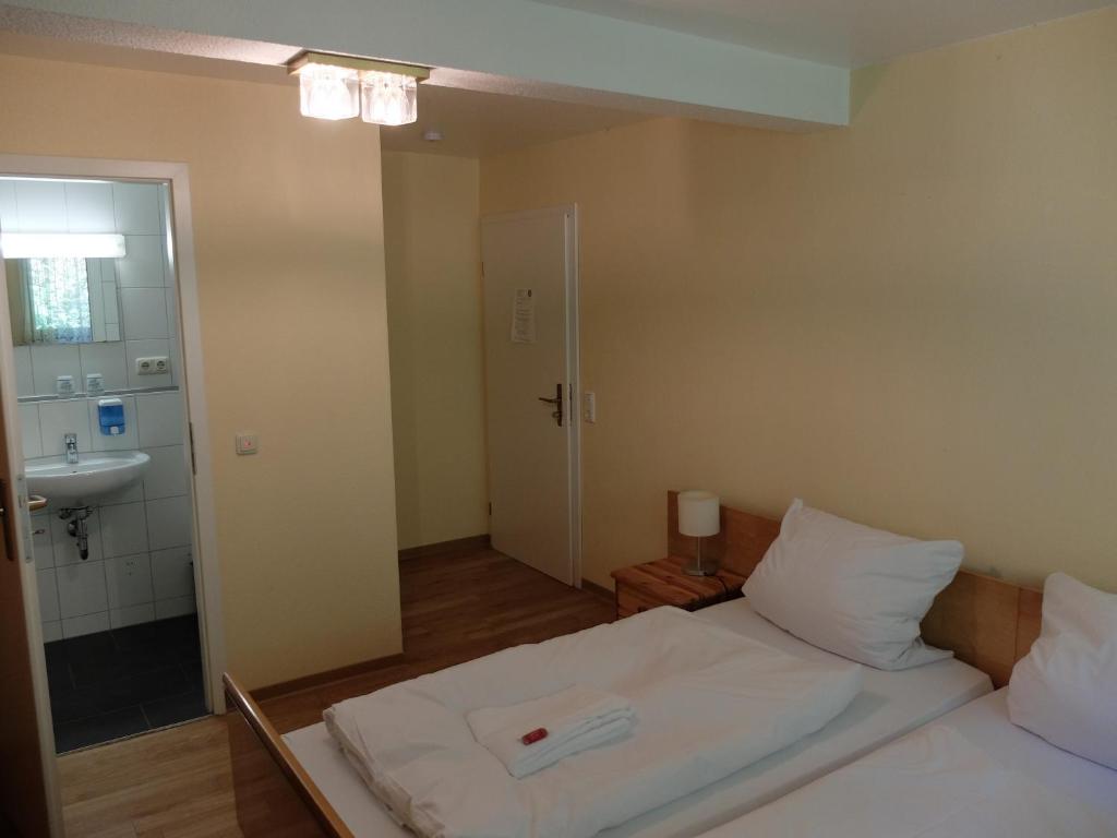 Suiteable Living - Hotel Taunus 1.OG Altbau