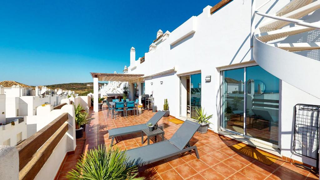 Fotografia z galérie ubytovania Valle Romano Golf - Sea Views Penthouse v destinácii Estepona