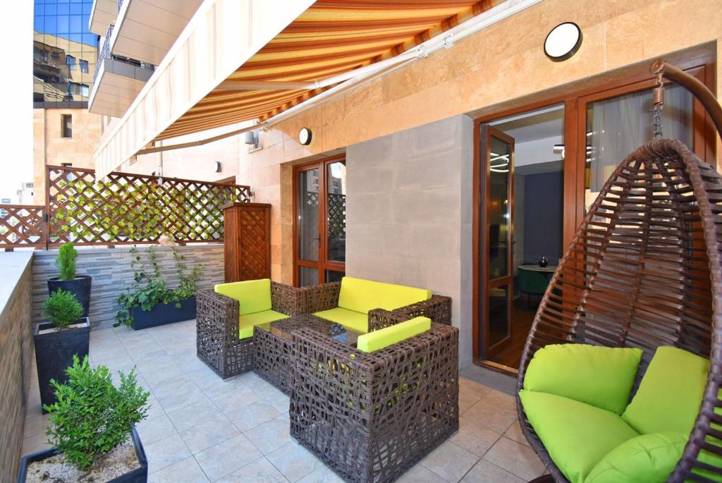 Yerevan4you Terrace - Deluxe Wohnung