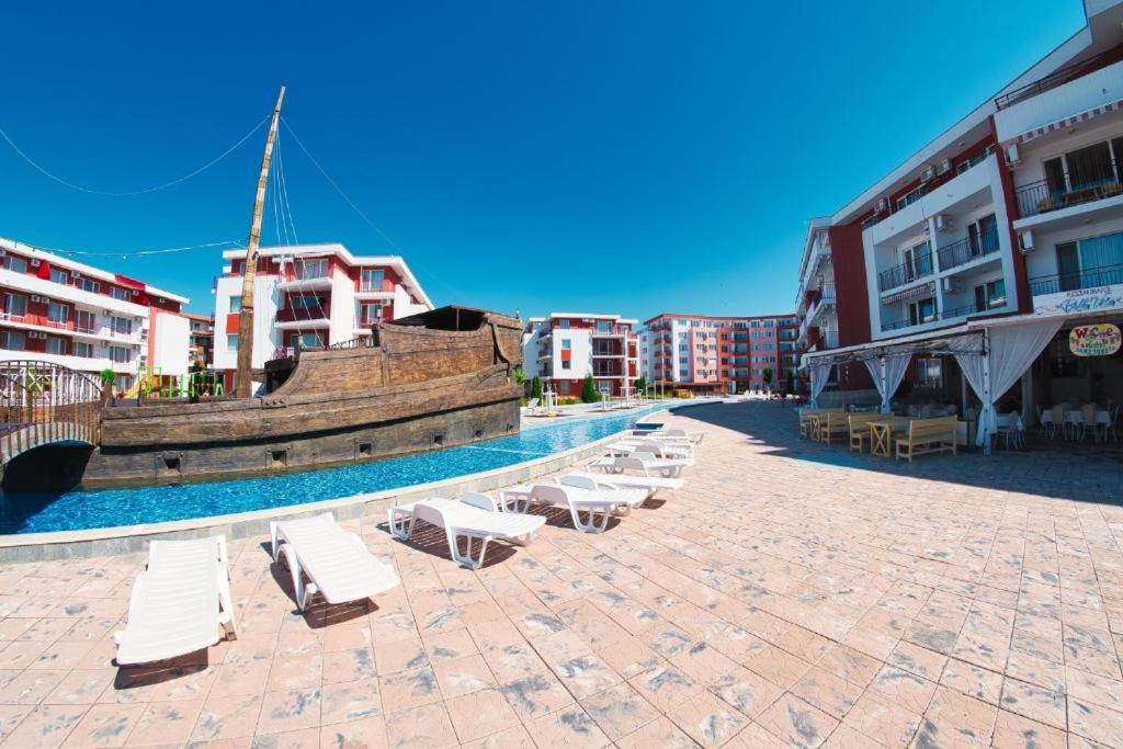 The swimming pool at or close to Privilege Fort beach Apartman Sveti Vlas 61m2