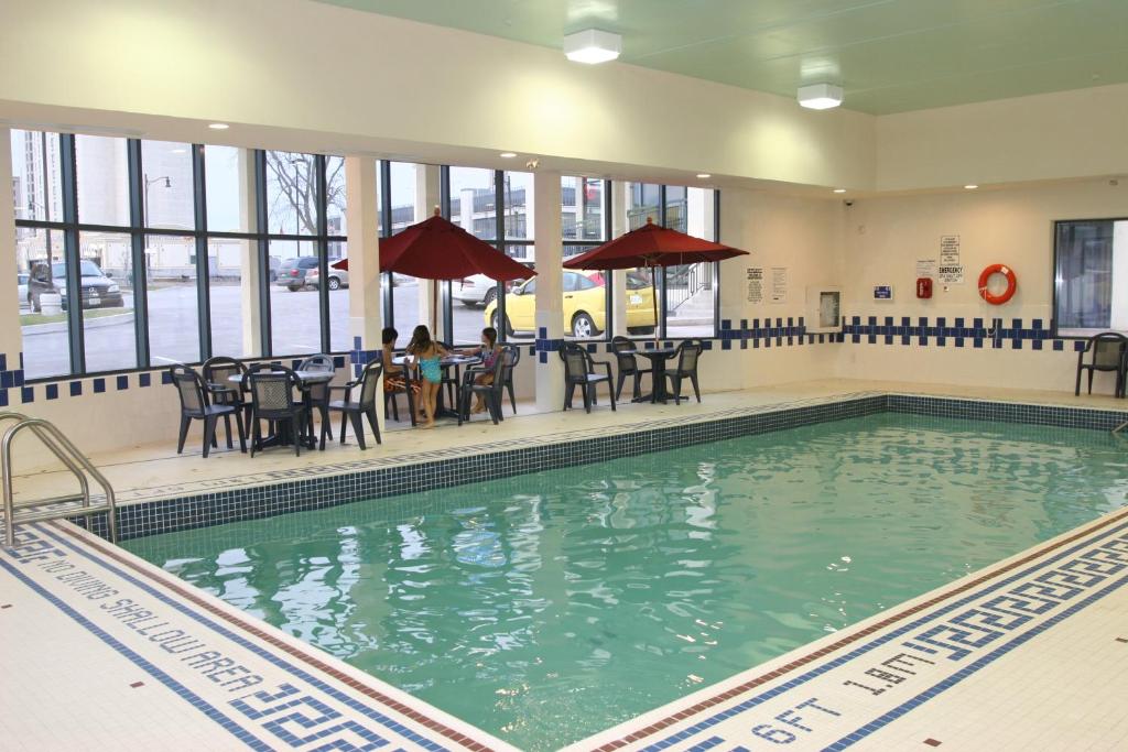 Comfort Inn Fallsview - Resim 42