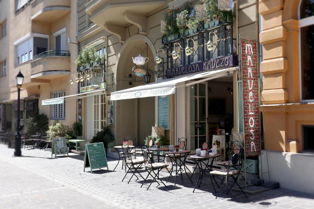 The building in which Az apartmant is located