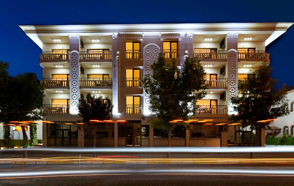 Budova, kde se aparthotel nachází