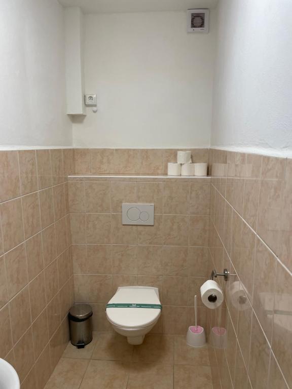Koupelna v ubytování Mikulov Inn - hotel Zeme