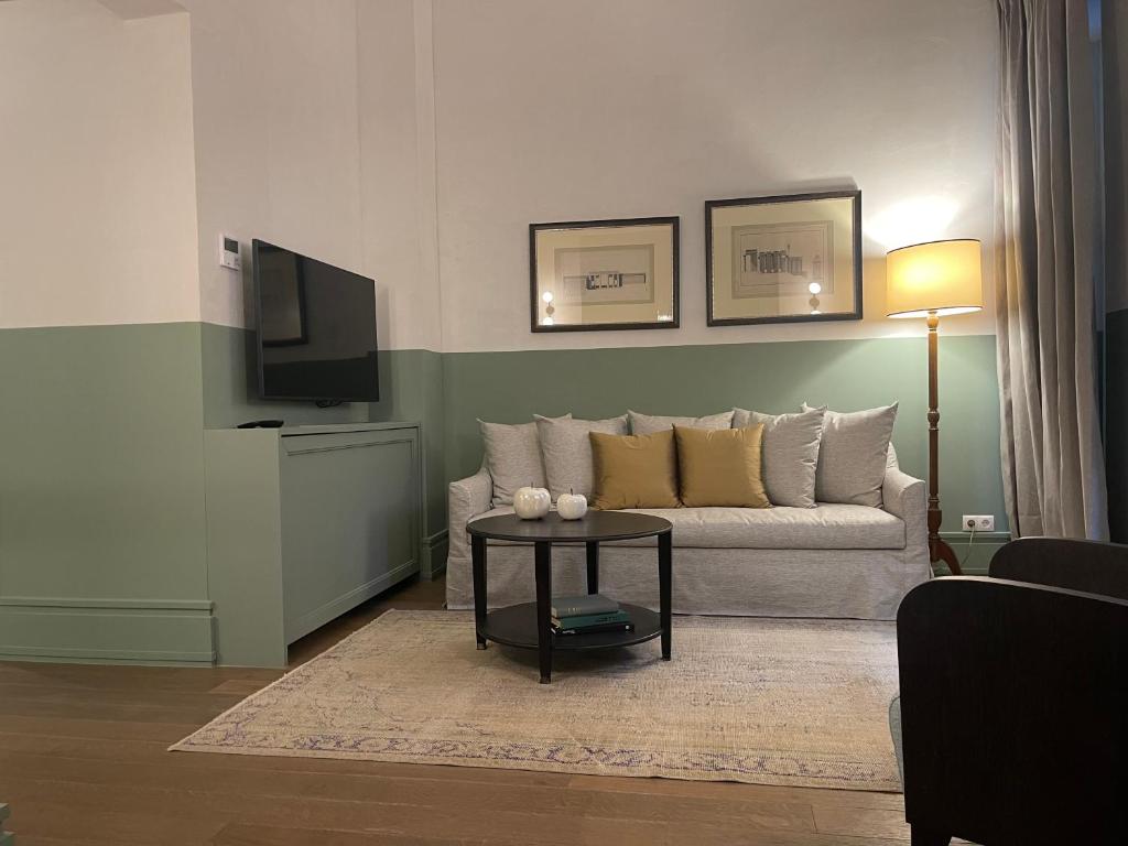 ATHINAIDOS QUARTERS by K&K - 5