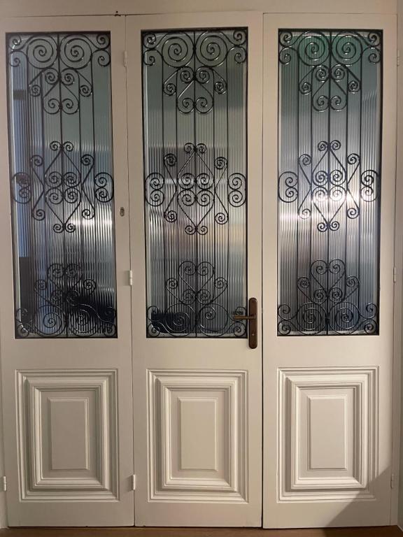 ATHINAIDOS QUARTERS by K&K - 9