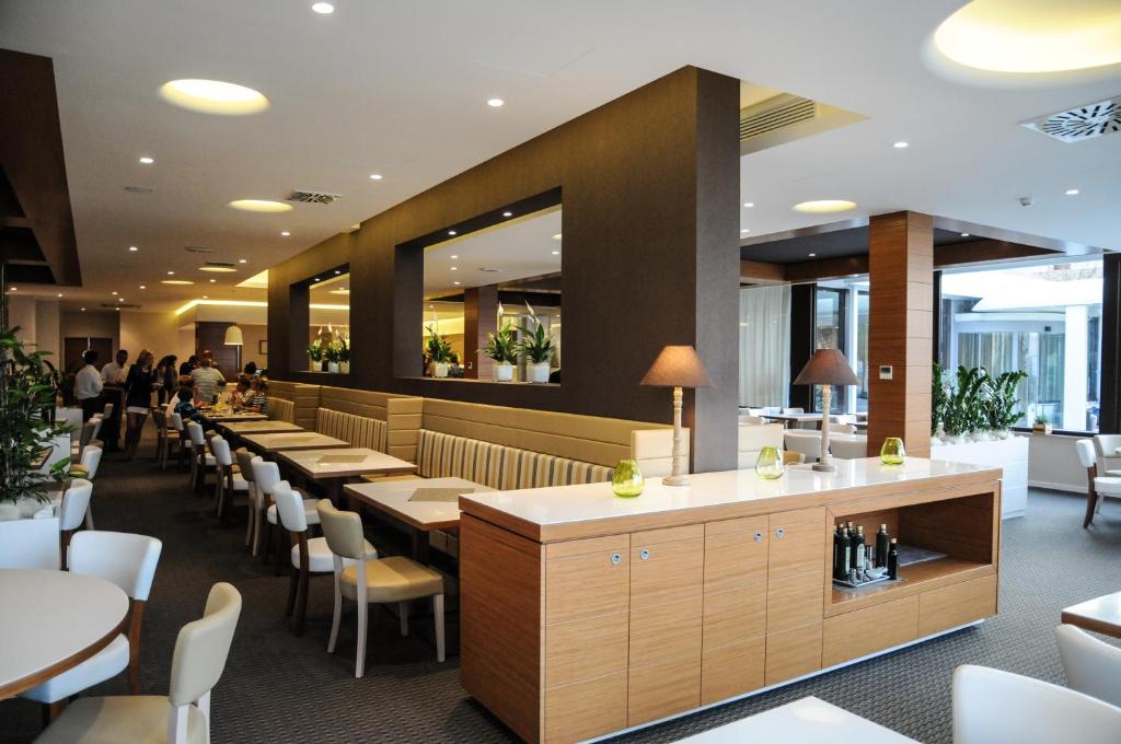 Restaurace v ubytování Oxygen Lifestyle Hotel