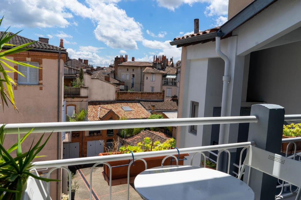 Balkón nebo terasa v ubytování Hôtel Croix Baragnon