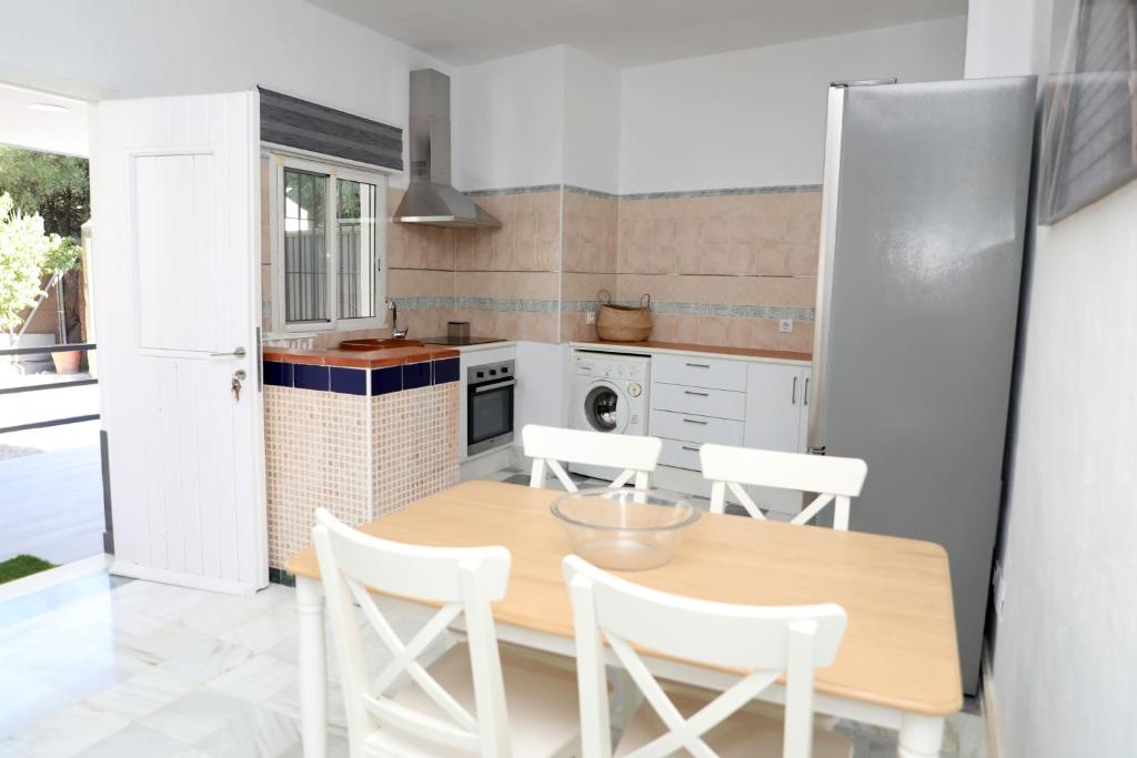 Kuchnia lub aneks kuchenny w obiekcie Casa La Herradura 1