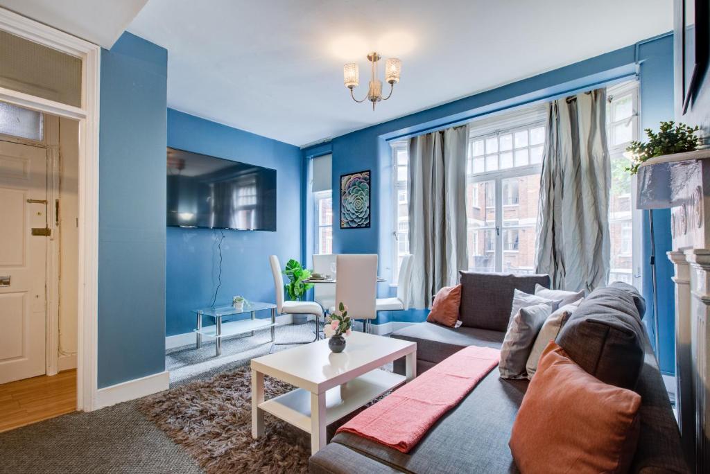 Oxford Street - Mayfair, Central London Budget Apartment