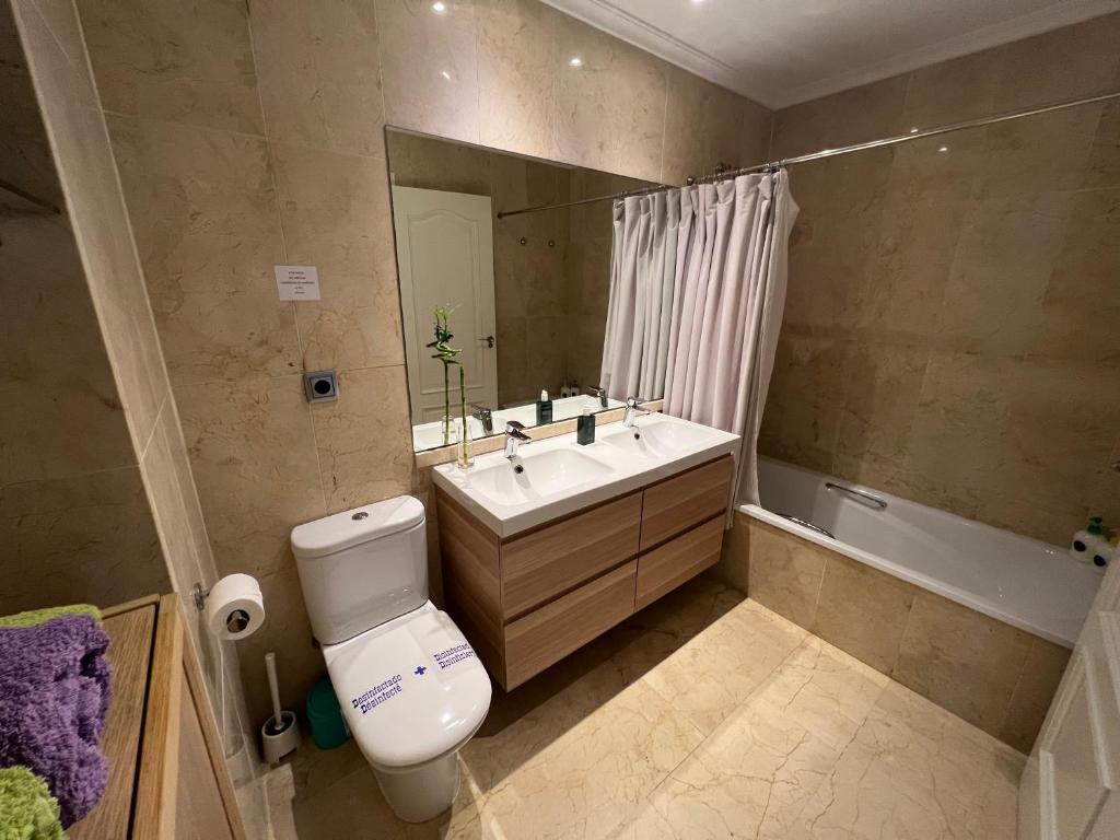 A bathroom at XabiaDecision