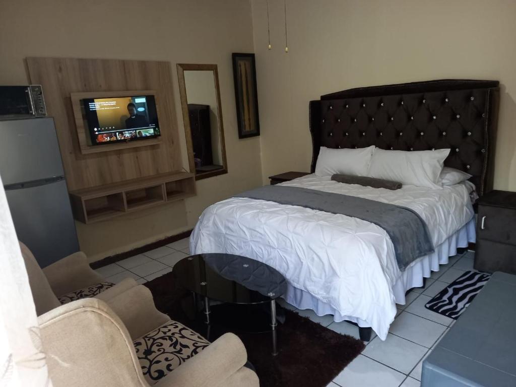 Mighty Seven Bed & Breakfast, Pretoria (updated prices 2024)