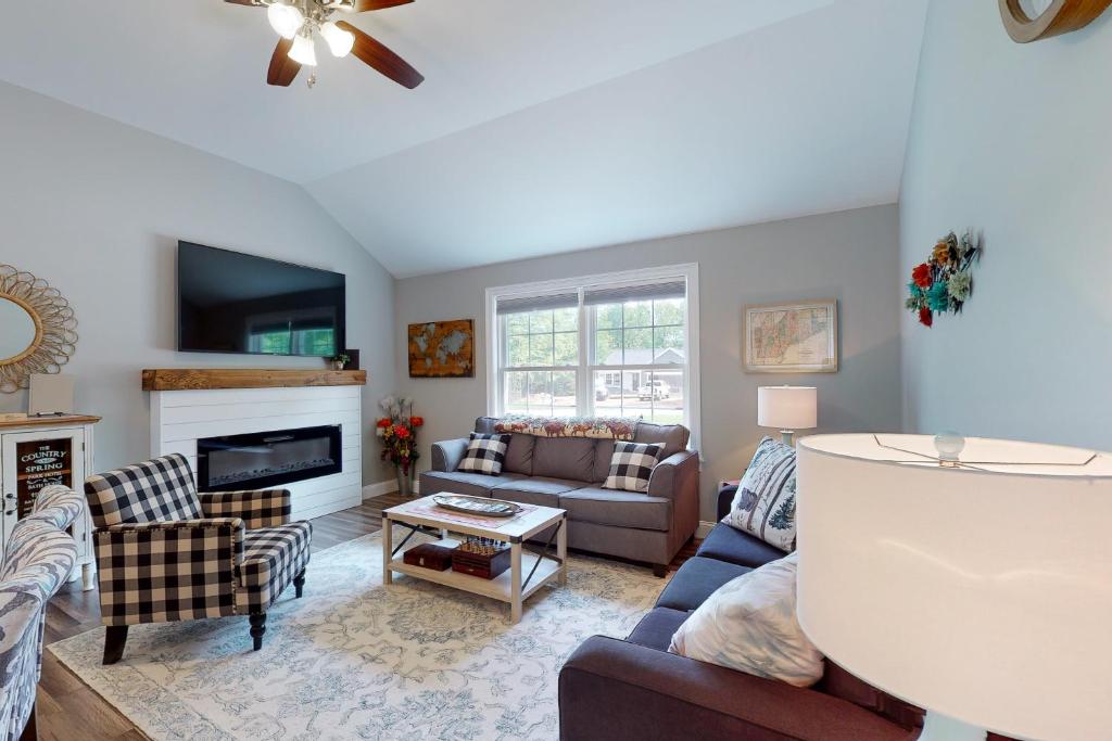 Gallery image of Bridgton Kozy Kottage in Bridgton