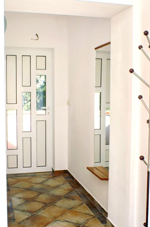 Fotografie z fotogalerie ubytování Family friendly seaside apartments Vlasici, Pag - 4319 v destinaci Vlašići