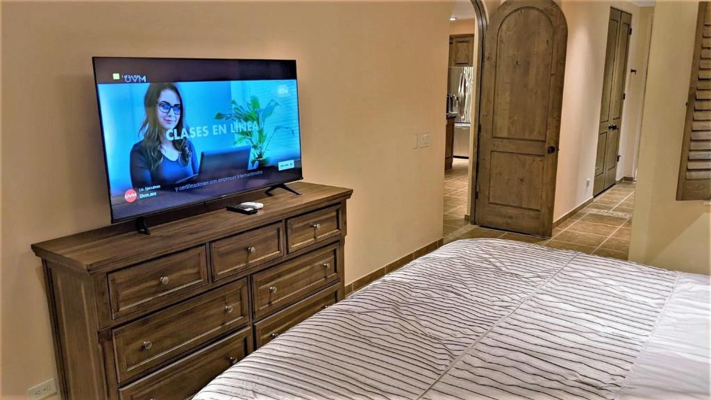 Luxury Condo Bella Sirena 405-C - Unmatched Views Over the Pool to the Sea photo