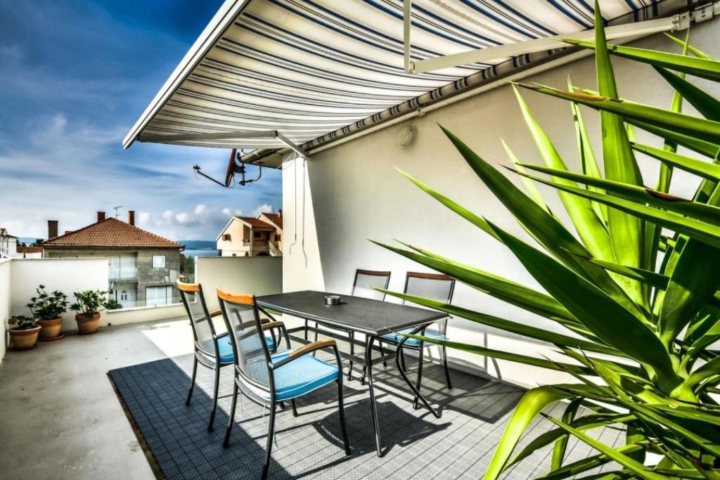 Apartments with parking space Biograd na Moru - 5833