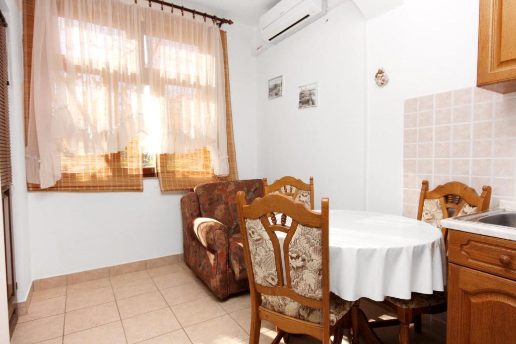 Posedenie v ubytovaní Apartments by the sea Biograd na Moru, Biograd - 5845