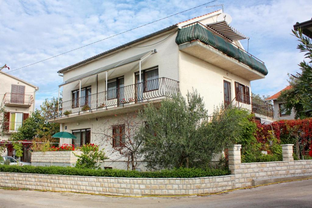 Budova, v ktorej sa apartmán nachádza