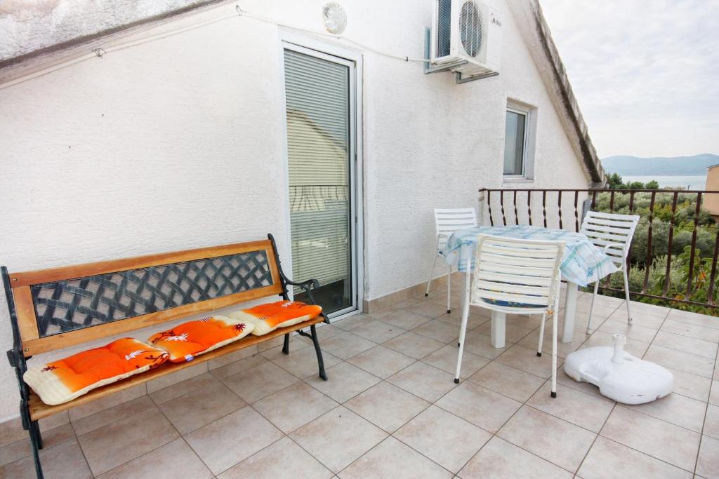 Balkón alebo terasa v ubytovaní Apartments with parking spaces Sukosan, Zadar - 5777