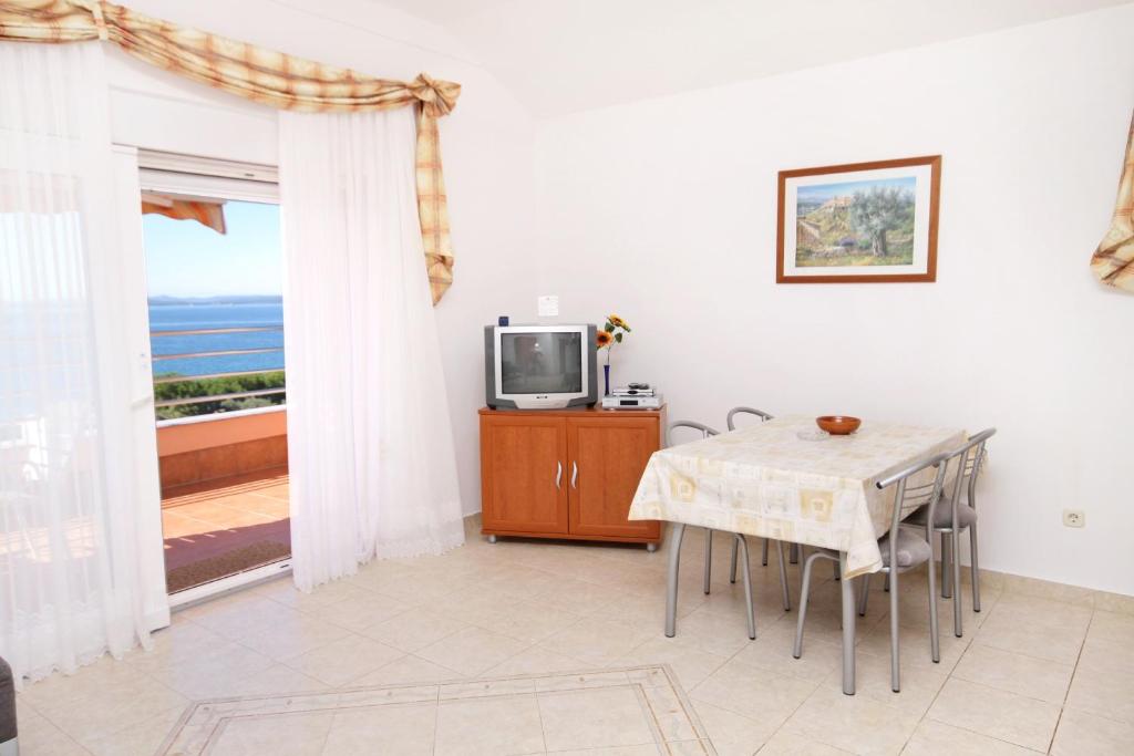 Fotografia z galérie ubytovania Apartments by the sea Kozino, Zadar - 5750 v destinácii Petrcane