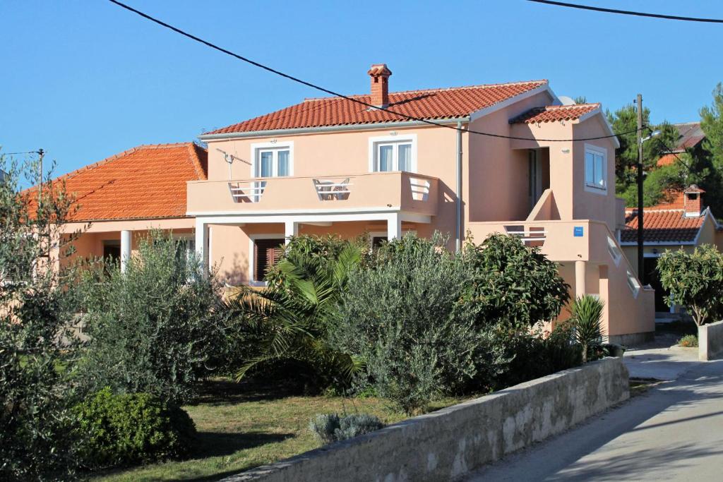 Budova, v ktorej sa apartmán nachádza