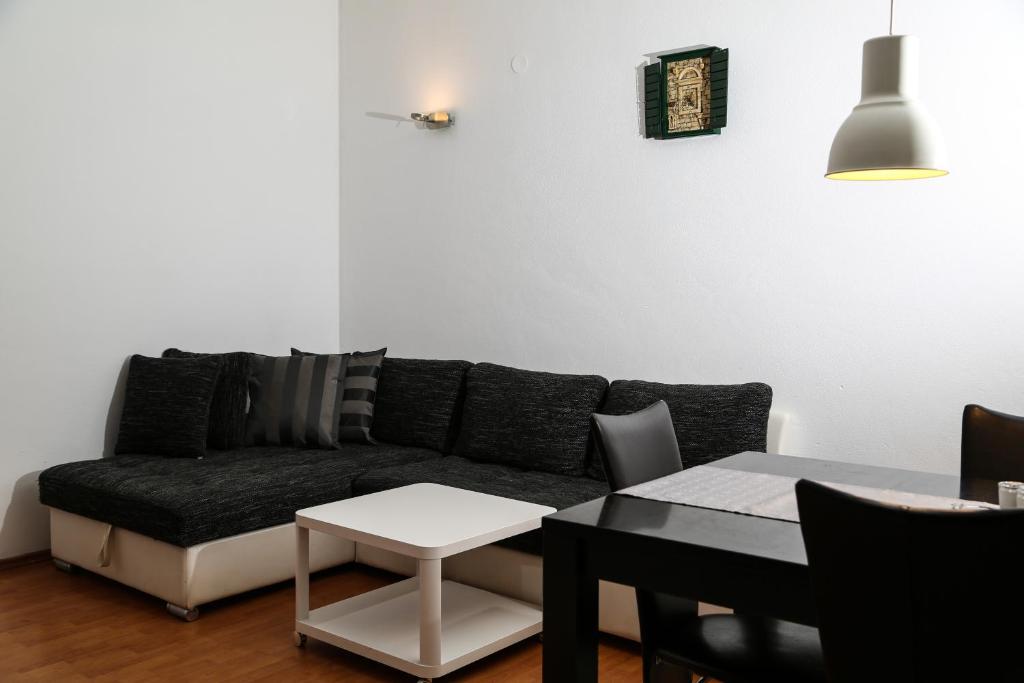 Posezení v ubytování Apartments with a parking space Jelsa, Hvar - 5703