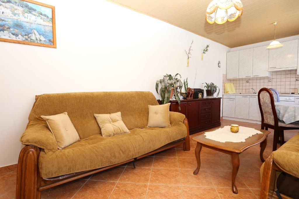 Posedenie v ubytovaní Apartment Lumbarda 4442a