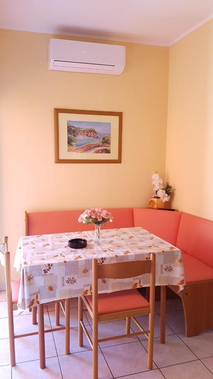 Fotografia z galérie ubytovania Apartments with a parking space Orebic, Peljesac - 4554 v destinácii Orebić