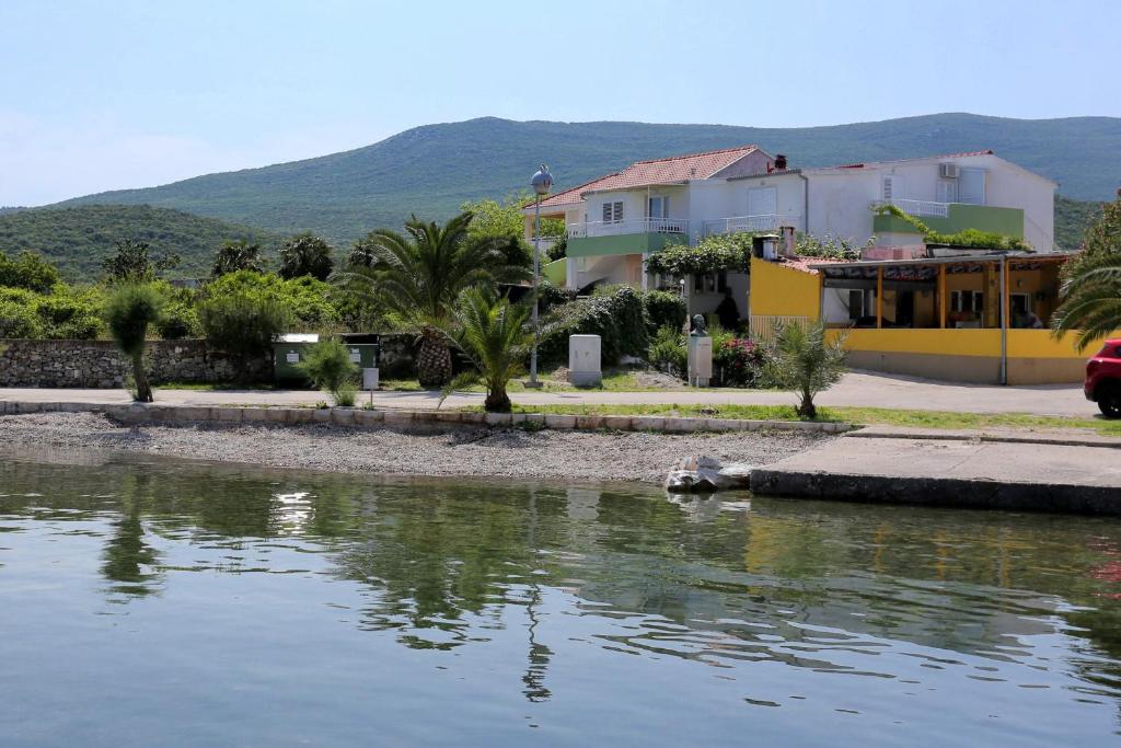 Fotografia z galérie ubytovania Apartments by the sea Sreser, Peljesac - 4551 v destinácii Janjina