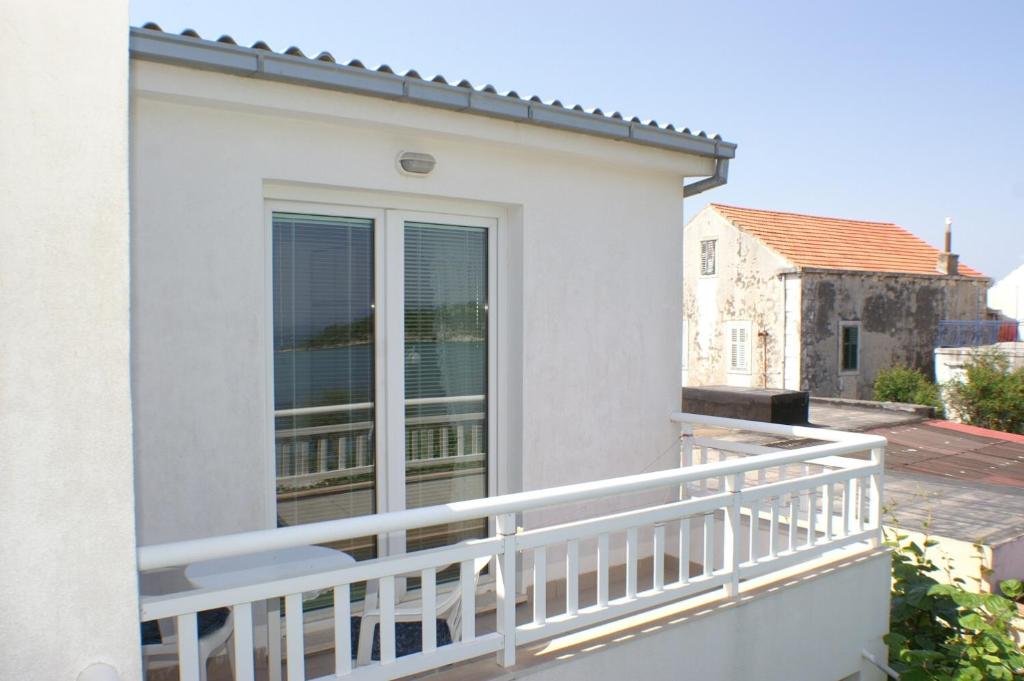Fotografia z galérie ubytovania Apartments by the sea Sreser, Peljesac - 4551 v destinácii Janjina