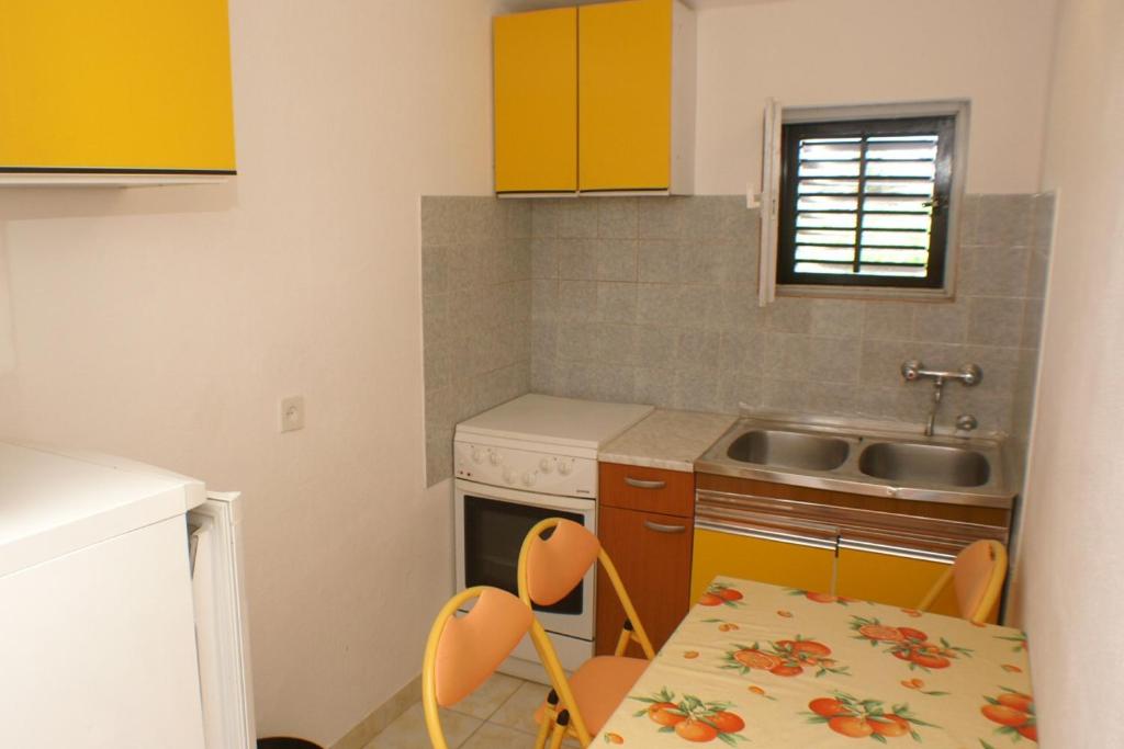 Fotografia z galérie ubytovania Apartments by the sea Sreser, Peljesac - 4551 v destinácii Janjina