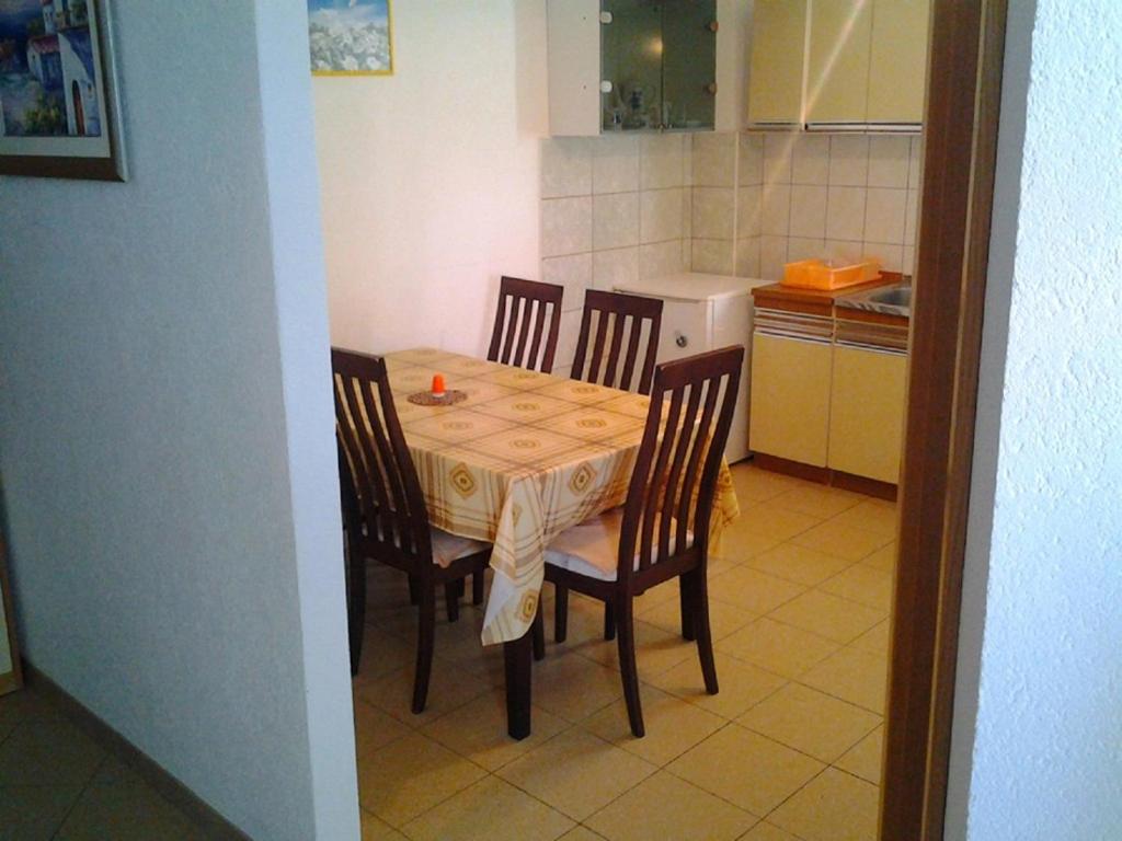 Fotografia z galérie ubytovania Apartments by the sea Sreser, Peljesac - 4551 v destinácii Janjina