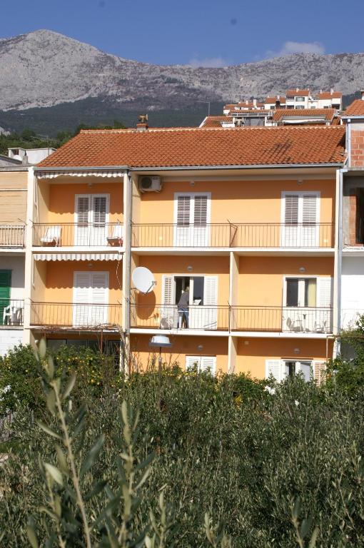 Výhľad na hory alebo výhľad na hory priamo z apartmánu