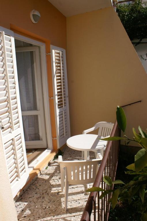 Balkón alebo terasa v ubytovaní Apartment Podgora 4332a