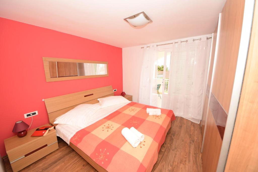 Posteľ alebo postele v izbe v ubytovaní Apartments with parking spaces Orebic, Peljesac - 4536