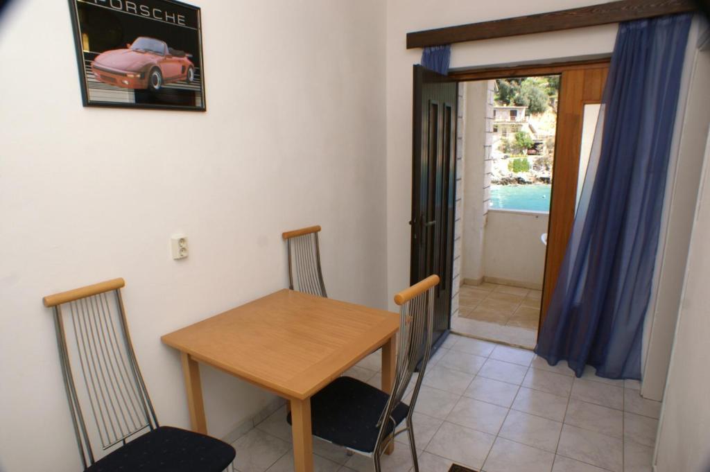 Fotografie z fotogalerie ubytování Apartments by the sea Zavalatica, Korcula - 4419 v destinaci Zavalatica