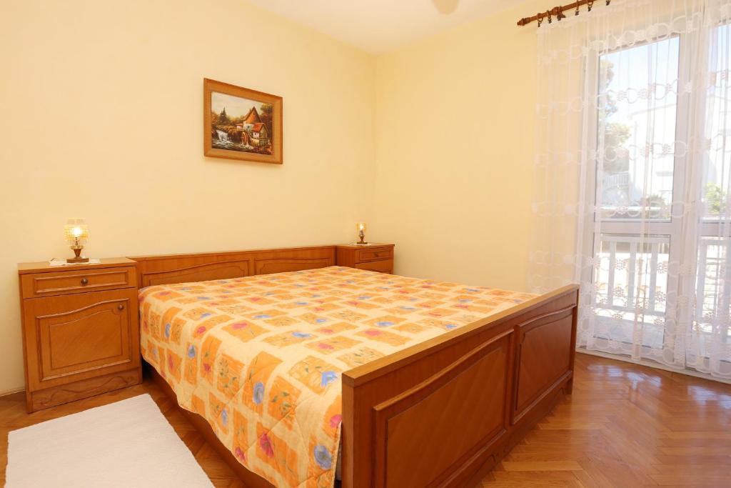 Posteľ alebo postele v izbe v ubytovaní Apartments with a parking space Lumbarda, Korcula - 4471