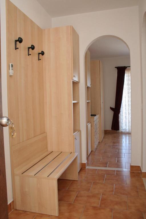 Zdjęcie z galerii obiektu Apartments by the sea Tri Zala, Korcula - 4351 w Korčuli