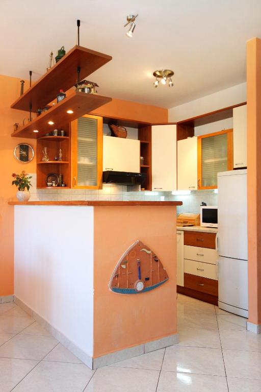Zdjęcie z galerii obiektu Apartments by the sea Cove Vrbovica bay - Vrbovica (Korcula) - 4390 w Korčuli