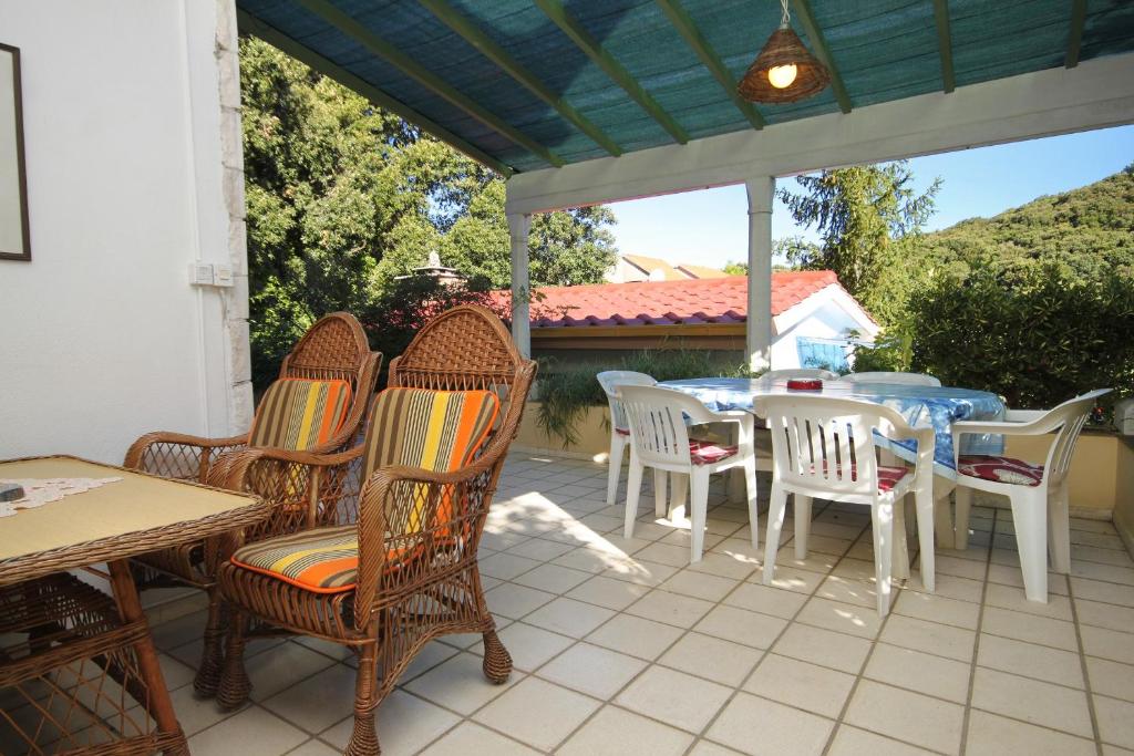 Zdjęcie z galerii obiektu Apartments by the sea Cove Vrbovica bay - Vrbovica (Korcula) - 4390 w Korčuli