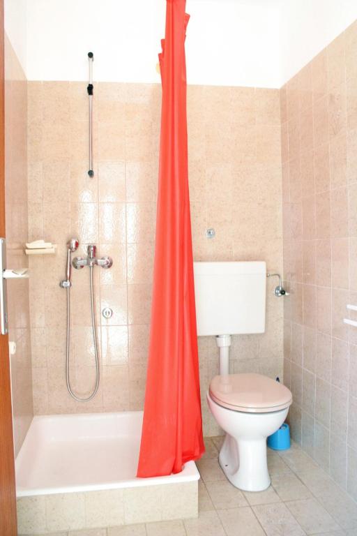 Zdjęcie z galerii obiektu Apartments by the sea Lumbarda, Korcula - 4392 w mieście Lumbarda