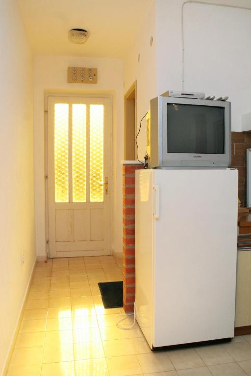 Zdjęcie z galerii obiektu Apartments by the sea Lumbarda, Korcula - 4392 w mieście Lumbarda