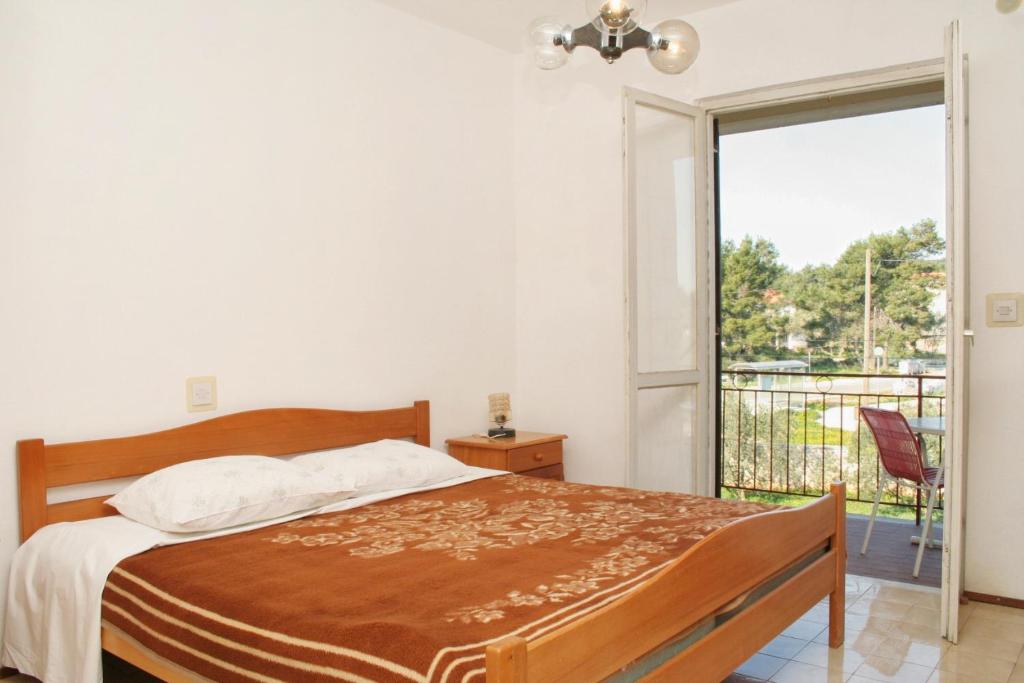 Zdjęcie z galerii obiektu Apartments by the sea Lumbarda, Korcula - 4392 w mieście Lumbarda