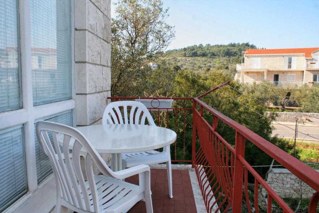Zdjęcie z galerii obiektu Apartments by the sea Lumbarda, Korcula - 4392 w mieście Lumbarda