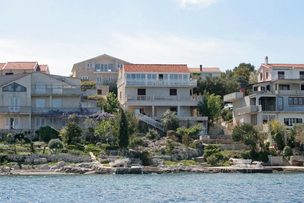 Apartments by the sea Korcula 4407, Korčula (updated prices 2024)